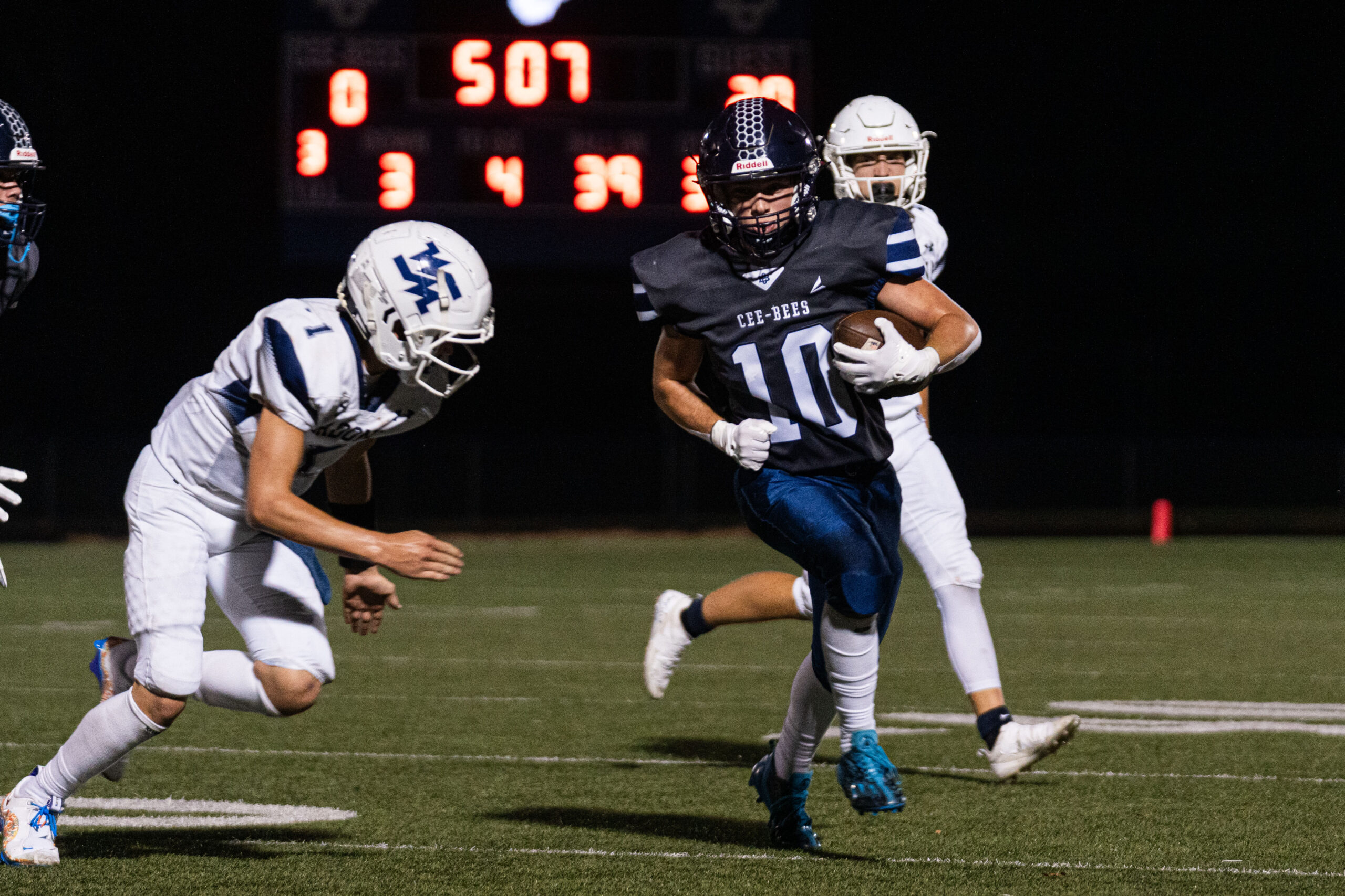 Clay-Battelle falls to Weirton Madonna, Maddox Bowen throws for 231 yards